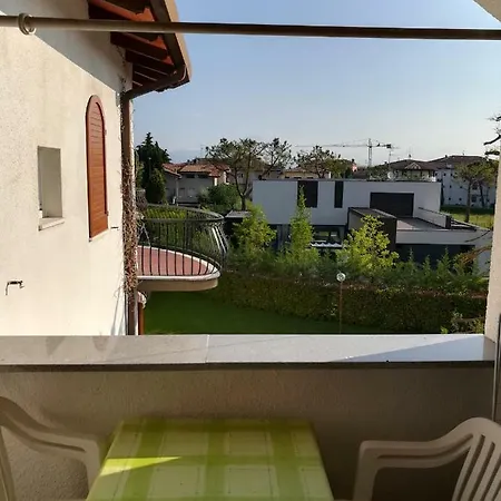Gloria Peschiera del Garda
