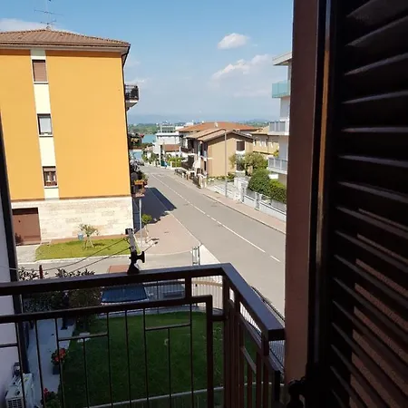 Monolocale A Vista Lago Apartment Peschiera del Garda