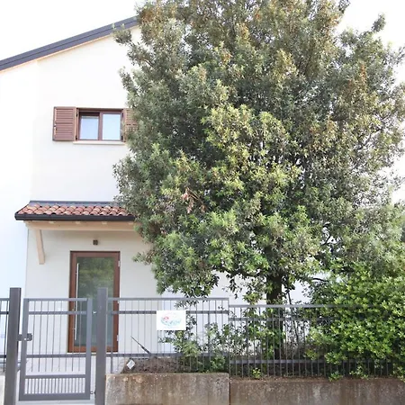 La Casa Bianca Bed & Breakfast *