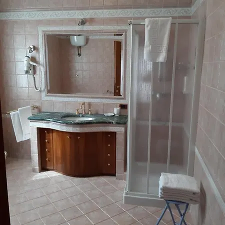 Sweet House Only Rooms * Peschiera del Garda