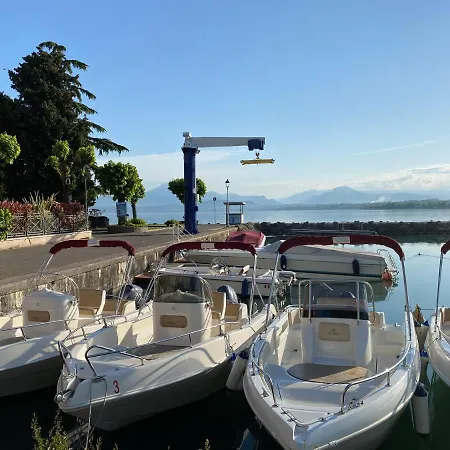 Plaza Di Garda Guest house *