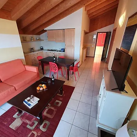 Aparthotel Ferretti Garda Palace 4*