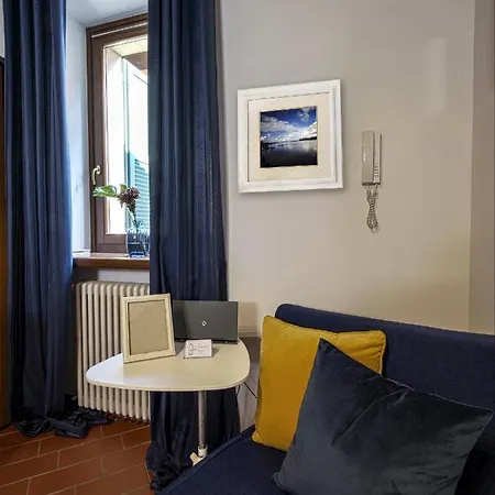 Xenia19 In Pieno Centro Storico Apartment *