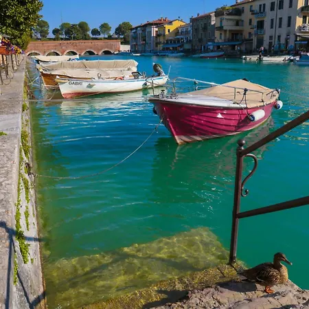 Gasthof Le Finestre Sul Borgo 3*