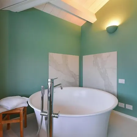 Appartamento Canal View Loft In The Heart Of