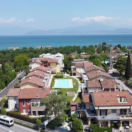 Apartment L'oasi Del Peschiera del Garda