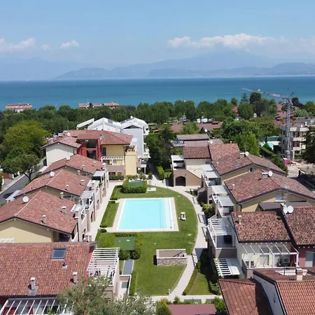 Apartment L'oasi Del Peschiera del Garda