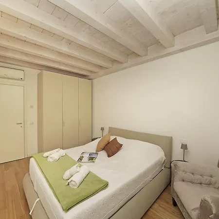 L'oasi Del Apartment *