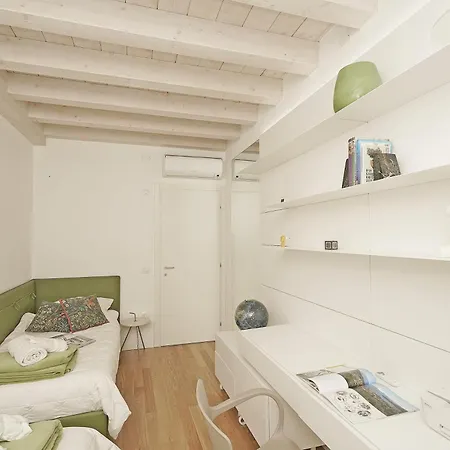 L'oasi Del Apartment *