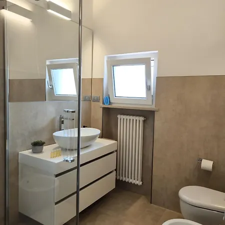 Sg Family - Modern Haven - Peschiera Centro Apartment