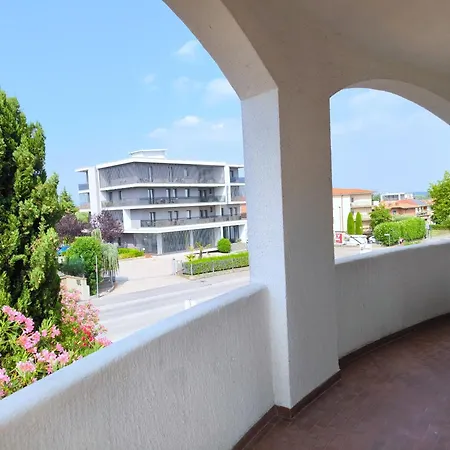 Sg Family - Modern Haven - Peschiera Centro Apartment