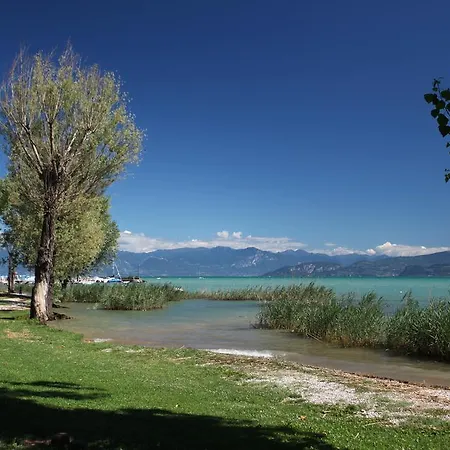Acampamento San Benedetto Relais Peschiera del Garda