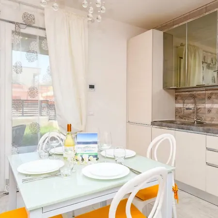 Una Terrazza Sul Lago A03 Apartment Peschiera del Garda