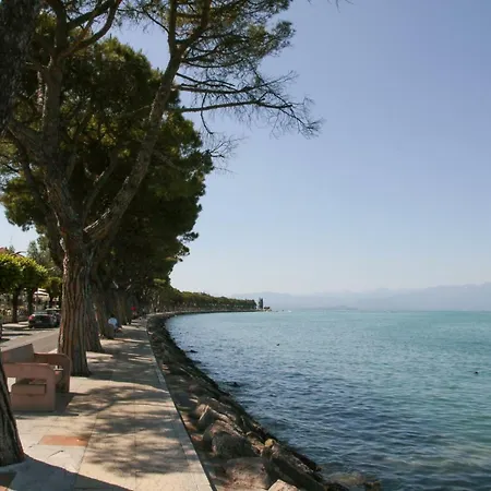Gasthof Le Finestre Sul Borgo Peschiera del Garda