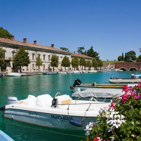 Le Finestre Sul Borgo Gasthof
