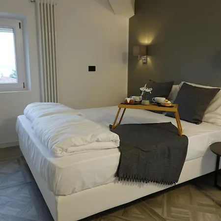 Homingarda - Fine Appartamento Peschiera del Garda