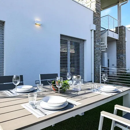 Villetta Dolci Luxury Chalet Peschiera del Garda